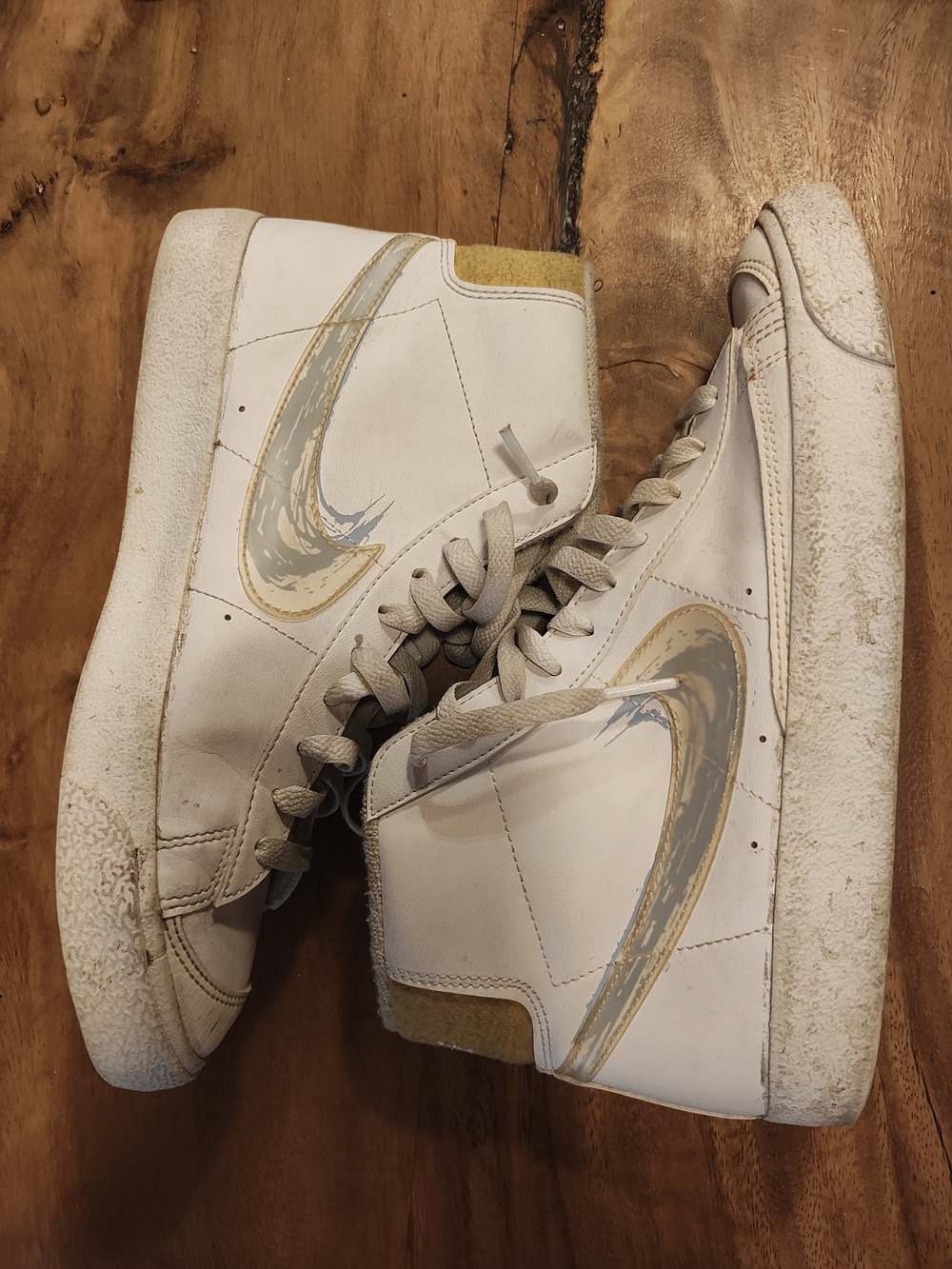 Nike High-Top Sneakers in White with Gold Accent